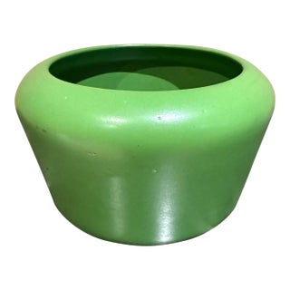 Modern Ceramic Planter or Pot in a Vibrant Green For Sale