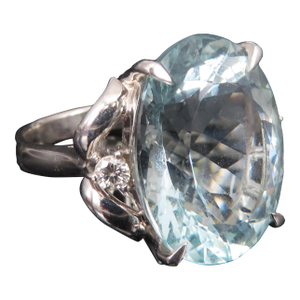 Late 20th Century Vintage 16.36ct Natural Aquamarine 0.20ct Diamond Platinum Ring, Size 8