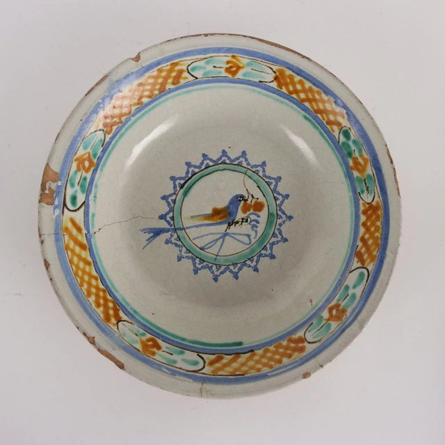 Grottaglie Majolica Bowls, Set of 3 For Sale - Image 5 of 10