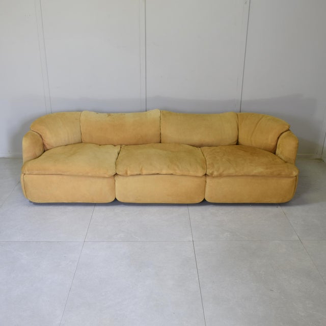 Tan Ochre Suede Three-Seater Modular Sofa by Alberto Rosselli for Saporiti, Italy, 1970s For Sale - Image 8 of 12