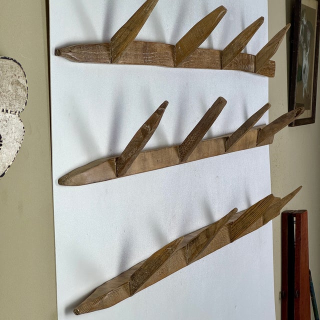 Wood Unusual Vintage Set of 3 Wall Mounted Rustic Racks With Spike Hooks in Blond Wood For Sale - Image 7 of 11