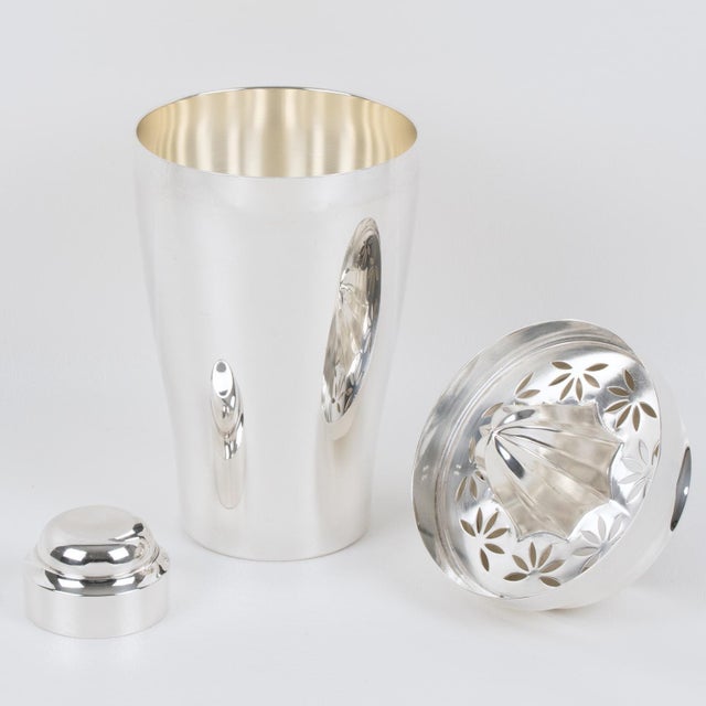 Silver 1940s Saint Medard Art Deco Silver Plate Cocktail Shaker with Squeezer For Sale - Image 8 of 8