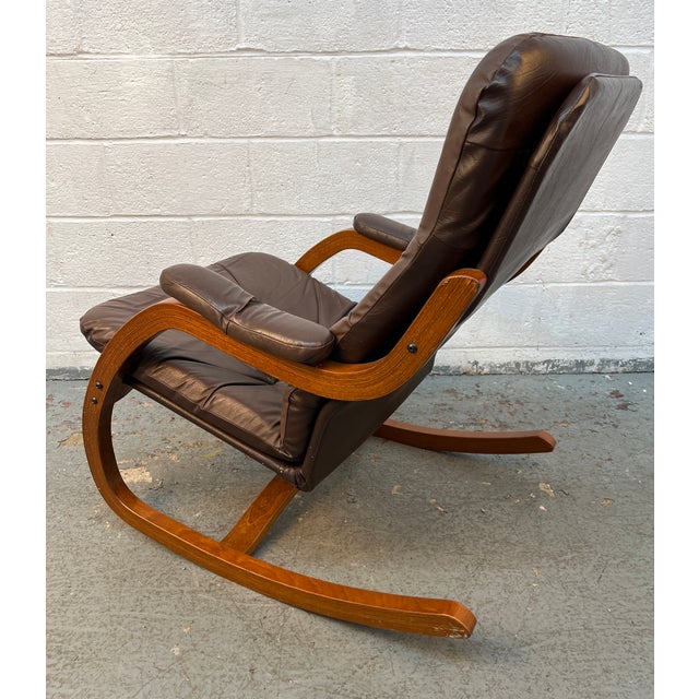 Mid-Century Modern Vintage Bentwood and Leather Rocking Chair For Sale - Image 3 of 12