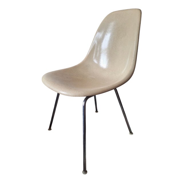 Early DSX Fiberglass Chair by Charles & Ray Eames for Herman Miller, 1950s For Sale