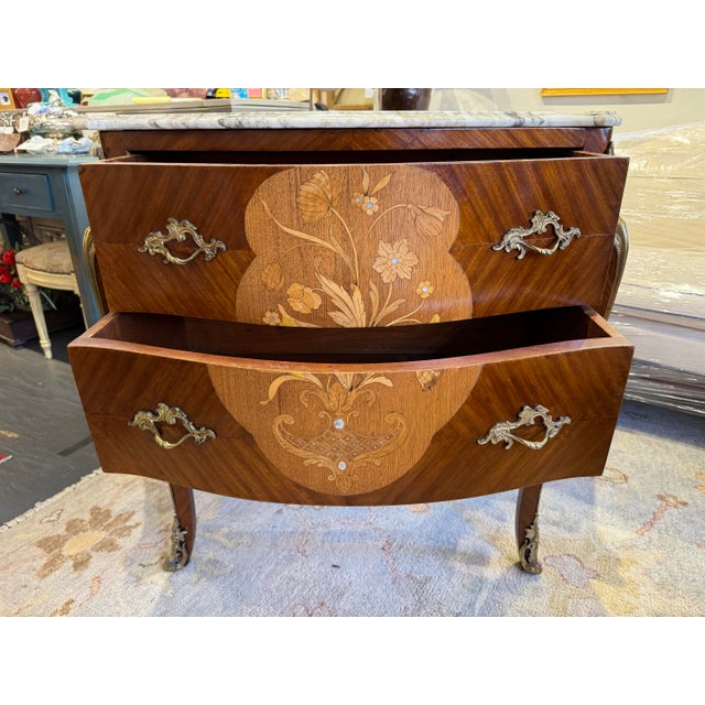 2000s Vintage French Provincial Walnut and Fruitwood Bombe Commode For Sale - Image 9 of 12