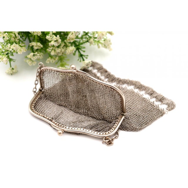 Silver Mesh Bag with Bow Trim, in Good conditions.