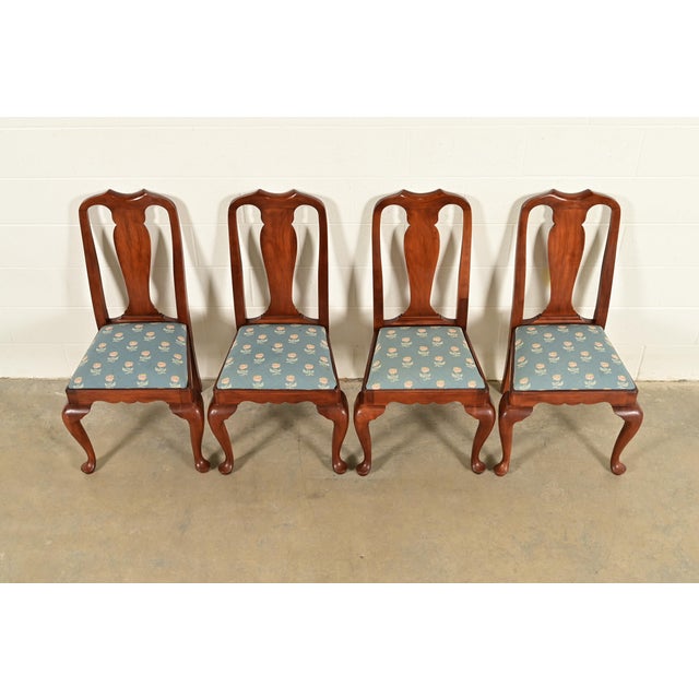 Late 20th Century Henkel Harris Queen Anne Solid Cherry Wood Dining Chairs, Set of Four For Sale - Image 5 of 13