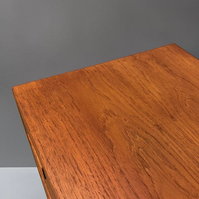 Mid-Century Modern Teak Chest of Drawers from Poul Hundevad, Denmark, 1960s For Sale - Image 3 of 16