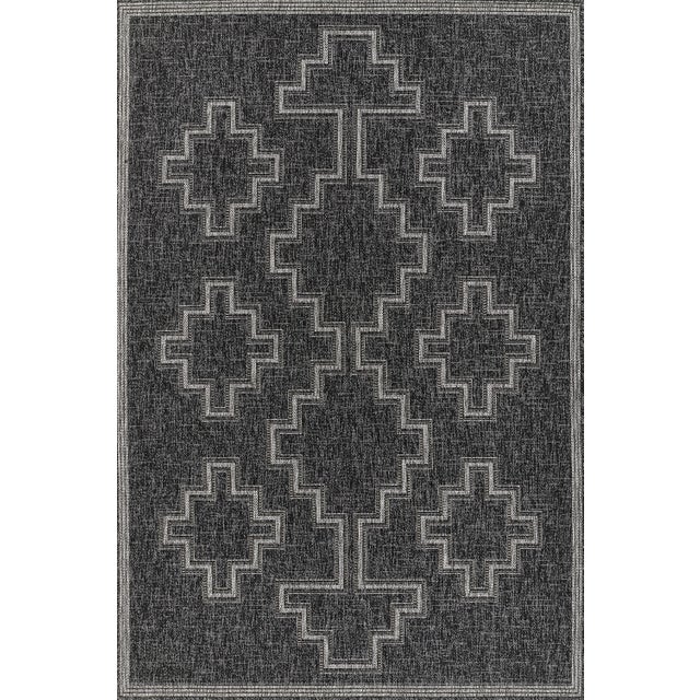 Momeni Contemporary Indoor/Outdoor Hampton Fog Rug in Black, 5'3" x 7' For Sale - Image 10 of 10