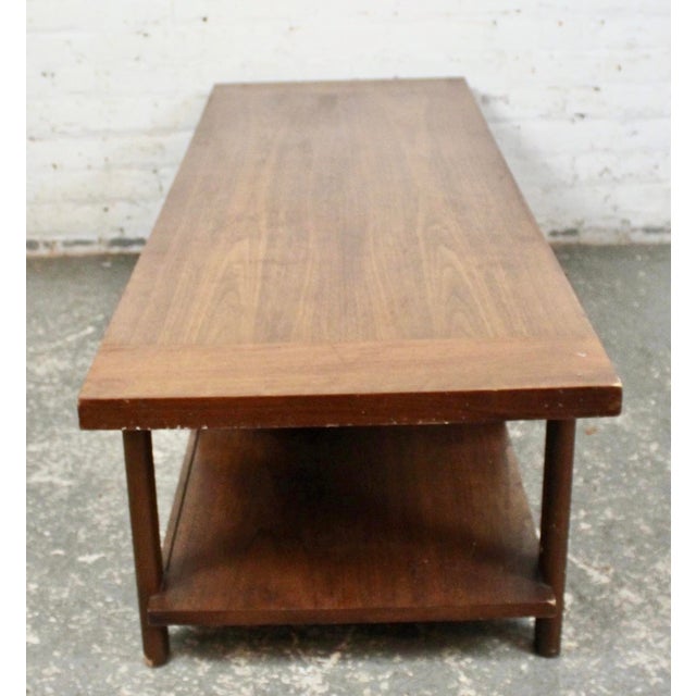 Mid-Century Modern Multitiered Walnut Coffee Table For Sale In New York - Image 6 of 12
