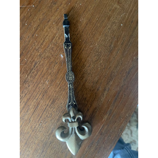 Early 2000 Decorative Battery Operated French Style Hotel Pasquier Wall Clock For Sale In Santa Fe - Image 6 of 8