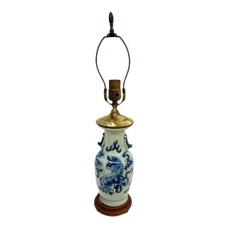 Antique Blue and White Chinese Export Vase Lamp For Sale