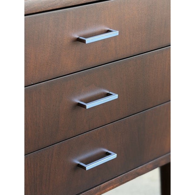 Wood Mid Century Modern Chest of Drawers For Sale - Image 7 of 18