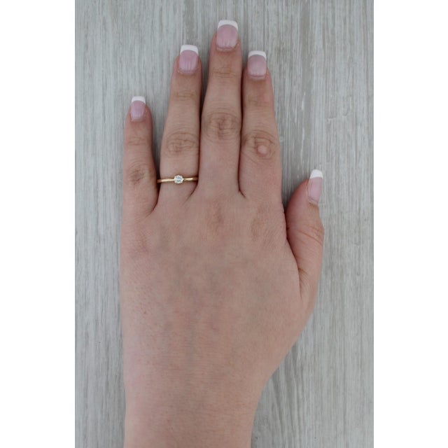 0.16ctw Diamond Solitaire Engagement Ring 14k Yellow Gold Size 6.25 Promise For Sale - Image 4 of 8