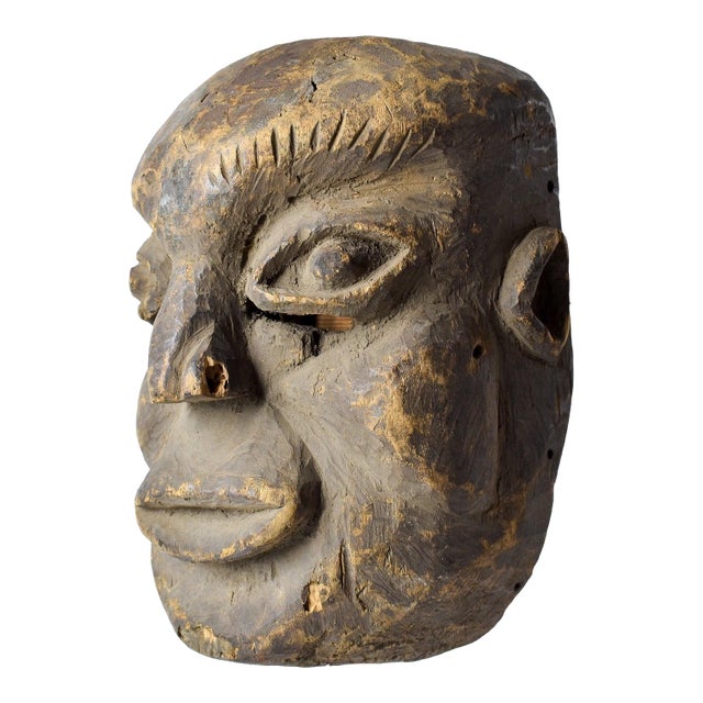 Early 20th Century Ibibio Carved Cross River Mask Nigeria For Sale
