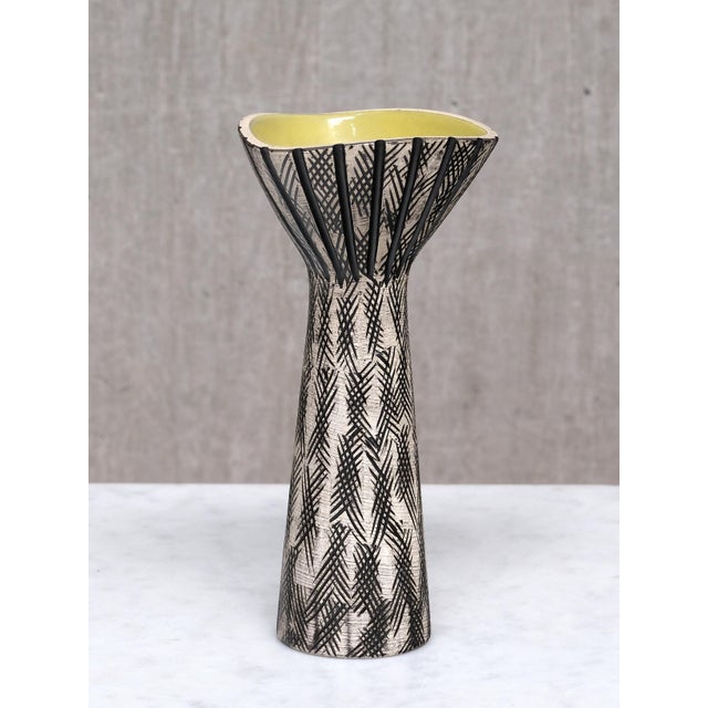 This rare vase was designed by Mari Simmulson and produced by Upsala Ekeby in Sweden in the late 1950s. The vase is part...