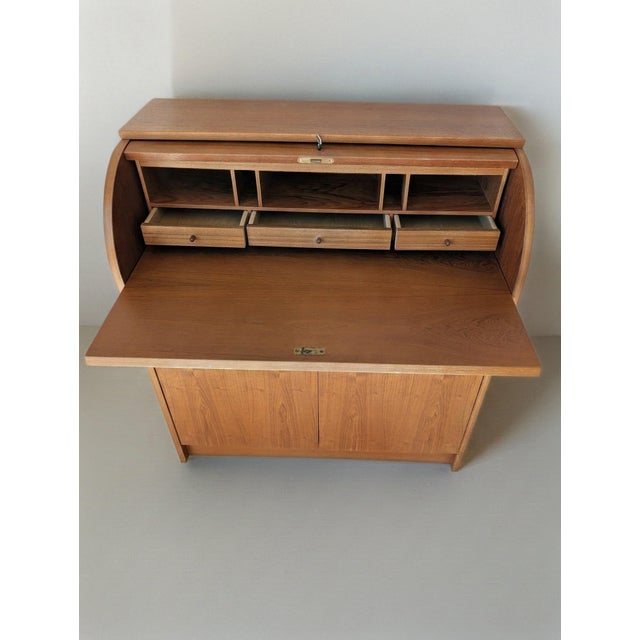 Mid-Century Modern 1960s Teak Rolltop Desk Smi For Sale - Image 3 of 7