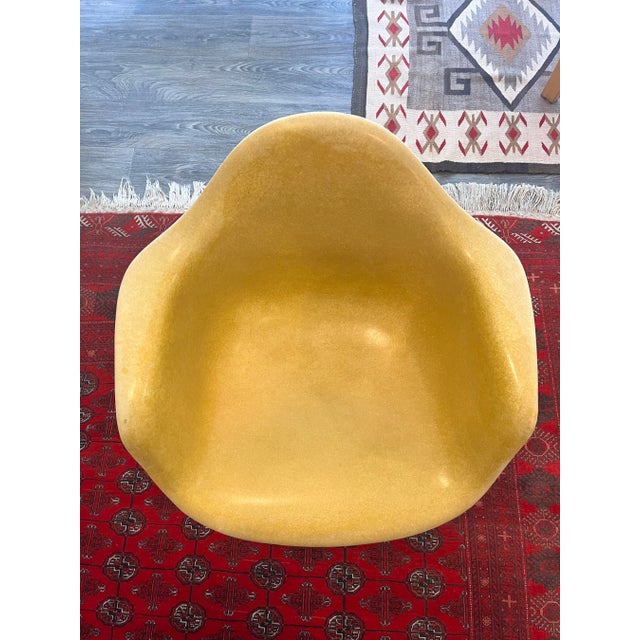A Pair of Eames for Herman Miller Mid Century Lemon Yellow Fiberglass Shell Chair MCM For Sale - Image 13 of 18