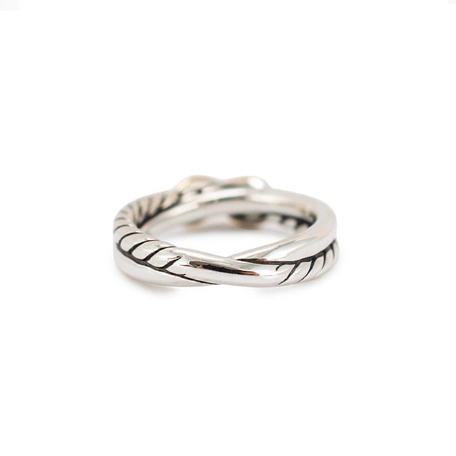 David Yurman David Yurman Crossover 925 Silver & 18k Yellow Gold 4 MM Petite X Band Ring, Size 4 For Sale - Image 4 of 8
