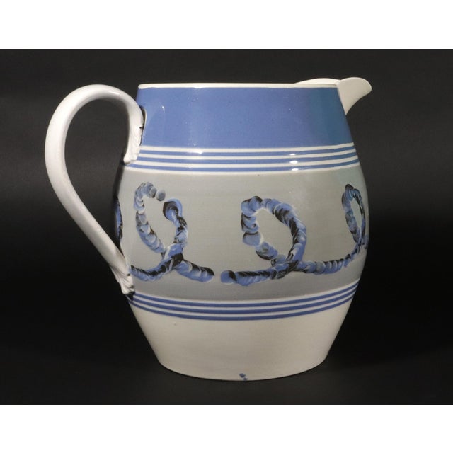English Pearlware Mocha Earthworm Jug, Staffordshire or Northern England For Sale - Image 4 of 10