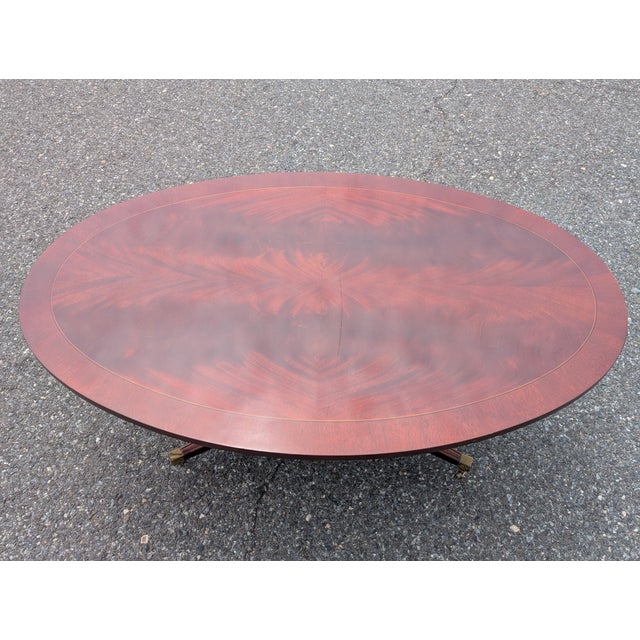 Mid 20th Century Vintage Duncan Phyfe Coffee Table W/ Pedestal Base on Casters For Sale - Image 5 of 5