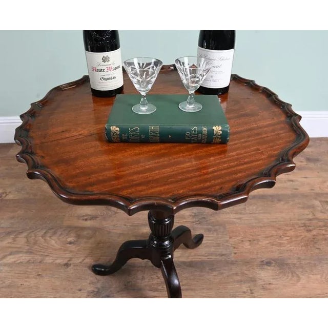 You are viewing a gorgeous Georgian revival wine table Classic pie crust moulding to edge / trim of table top Circa 1920...