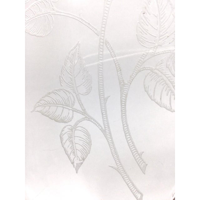 Vintage Victorian Style Crystal Etched Cake Platter For Sale In Portland, ME - Image 6 of 12