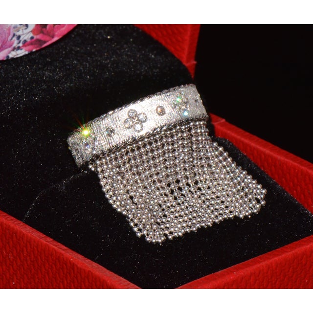 Late 20th Century Authentic Roberto Coin Princess Tassel Fringe Diamond Ring 18k White Gold, Size 7 For Sale - Image 11 of 13