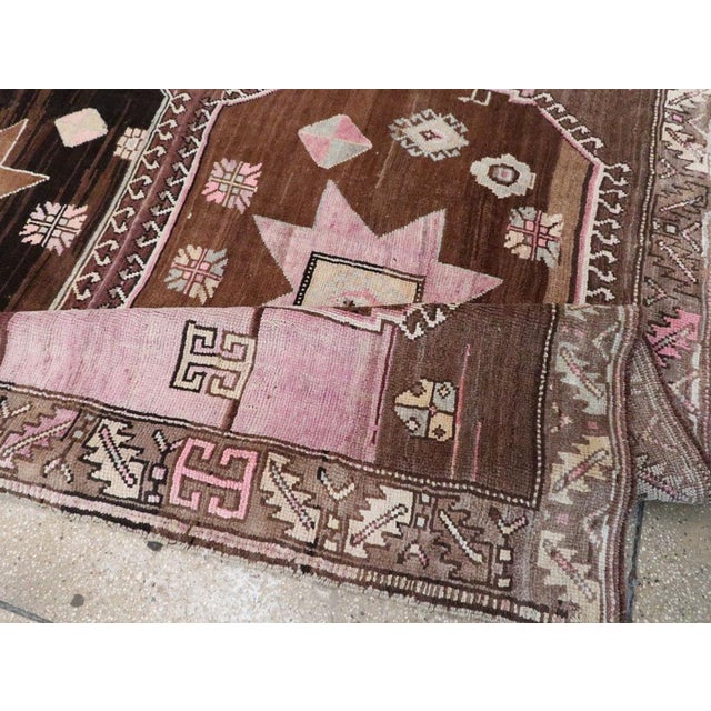 Galerie Shabab Collection Mid-20th Century Turkish Anatolian Room Size Carpet For Sale - Image 9 of 10