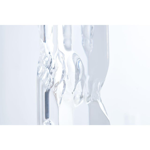 Van Teal Van Teal Small Lucite Clear Acrylic Table Lamp With Chipped Ice Effect For Sale - Image 4 of 6