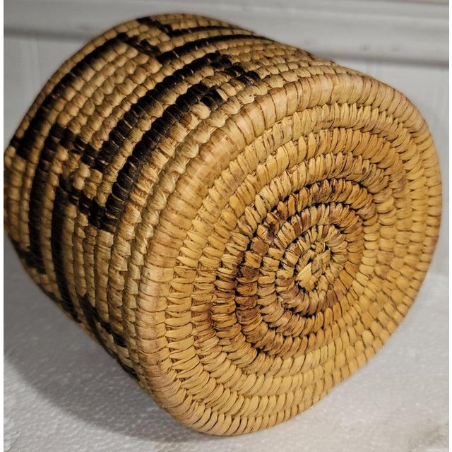 1930s Hand Made Hemp Basket W/ Handle For Sale In Los Angeles - Image 6 of 9