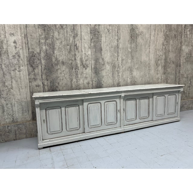 Dimensions: Base 316cm wide x 60cm deep, 86cm high. Shelf is 305cm wide x 44.5cm deep x 40cm and 32cm high. Once the most...