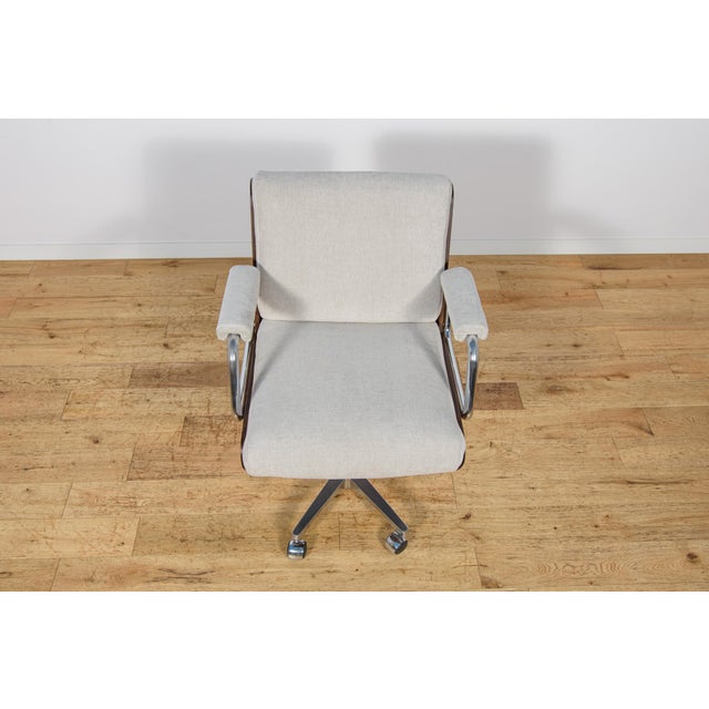 Mid-Century Modern Mid-Century Swivel Office Chair by Gordon Russell for Giroflex, United Knigdom, 1970s For Sale - Image 3 of 18