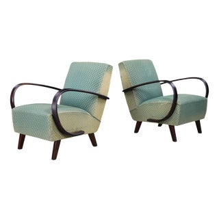 Sculptural Bentwood Lounge Armchairs by Jindřich Halabala, Czechoslovakia, 1940s, Set of 2 For Sale