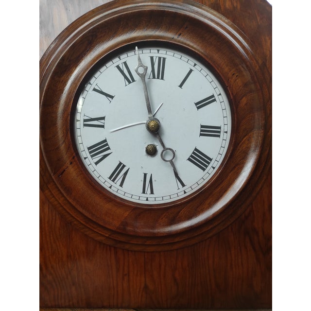 1950s Vintage 1950s Mantel Clock – Fully Restored | Shellac Finish | Quartz Movement For Sale - Image 5 of 7