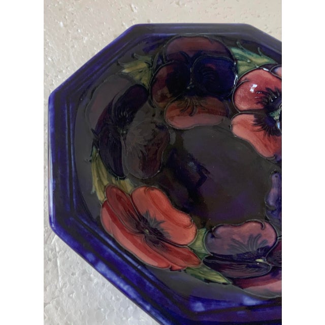 Early 20th Century Moorcroft Pottery Fruit Bowl “Pansy” Pattern For Sale - Image 5 of 9