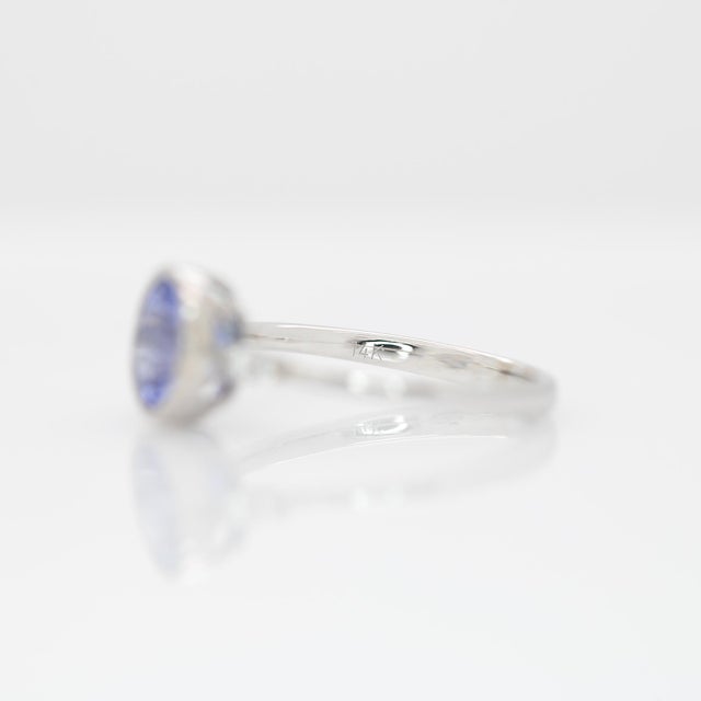 Blue 1.9Ct Tanzanite Ring With Natural Diamonds Accents: Solid 14k Gold, Size 6.75 For Sale - Image 8 of 8
