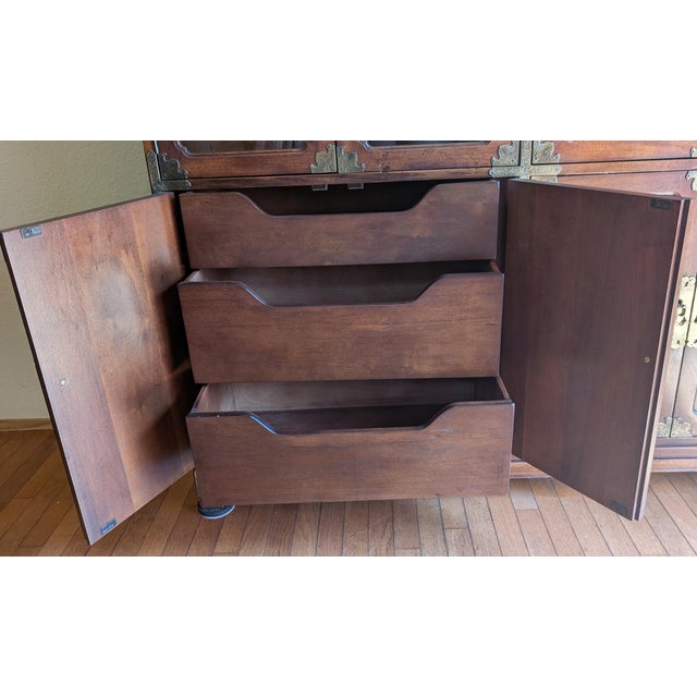 Sienna Vintage 1981 Henredon Asian Inspired China Cabinet For Sale - Image 8 of 18