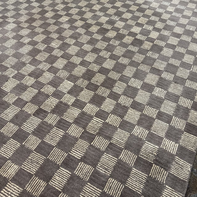 8ft 6in × 11ft 7in Contemporary Checkered Hand Tufted Wool Area Rug For Sale - Image 9 of 12
