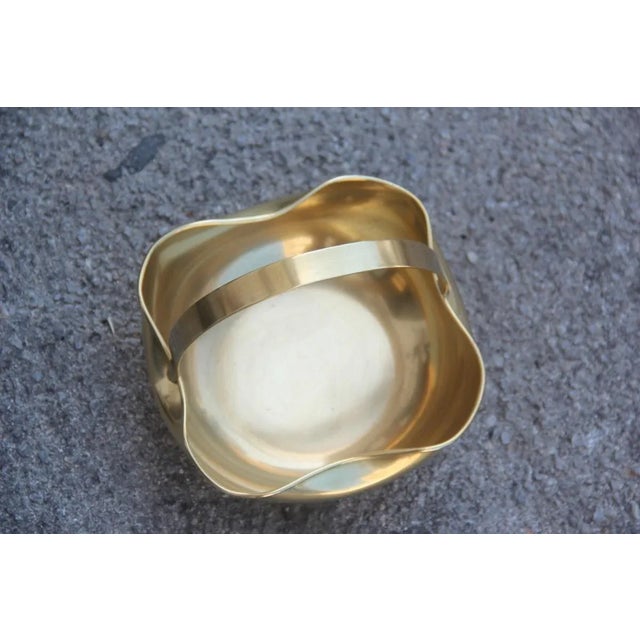 Vintage Italian Brass Bowl, 1950s, in Very Good conditions. Designed 1950 to 1959