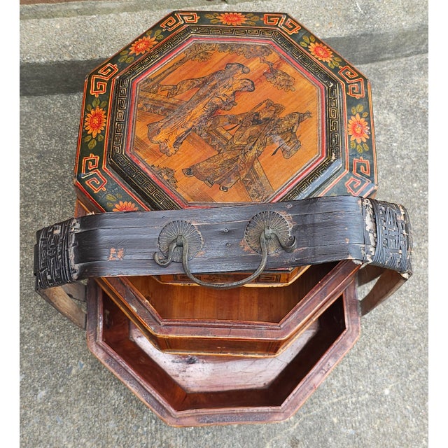 19th Century Asian Two-Tier Lacquered and Decorated Handled Basket For Sale In Washington DC - Image 6 of 9