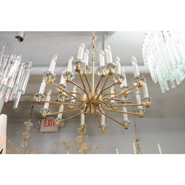 1950s 1950s 24-Light Crystal & Brushed Brass Chandelier in Manner of Sciolari For Sale - Image 5 of 14