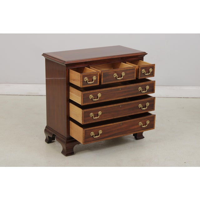 1990s Pair of Councill Craftsmen Mahogany Nightstands Bachelors Chests For Sale - Image 5 of 13