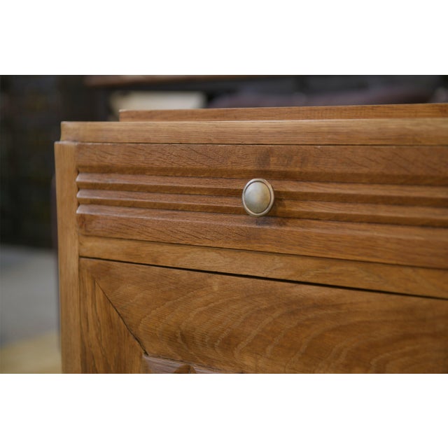 Brutalist Bedside Table in Oak, 1950s, in Very Good conditions. Designed 1950 to 1959