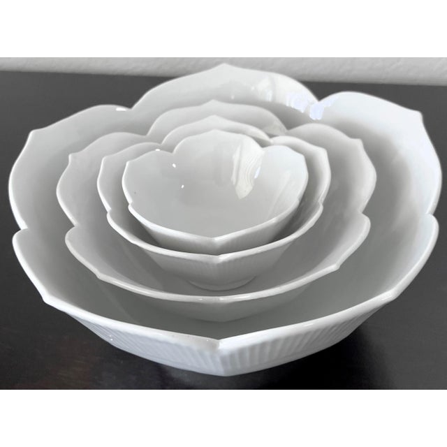 Mid 20th-Century Crisp White Porcelain Serveware Nesting Lotus Bowls - 4 Pieces For Sale - Image 17 of 17