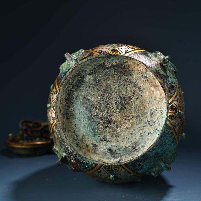 Antique Chinese Bronze Vase With Gold & Silver Inlay, Gemstones & Chain Handle For Sale - Image 9 of 10