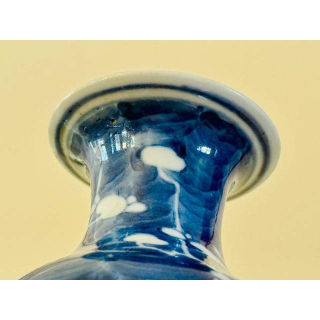 Mid 19th Century Qing Dynasty Blue and White Porcelain Prunus Vase For Sale - Image 13 of 14