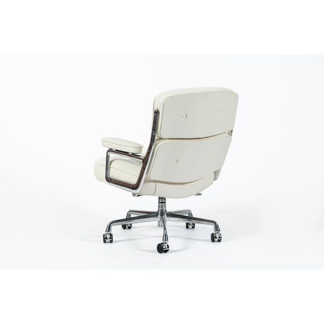 Early 21st Century Herman Miller Eames Time Life Lobby White Leather Office Chair 2021 For Sale - Image 5 of 15