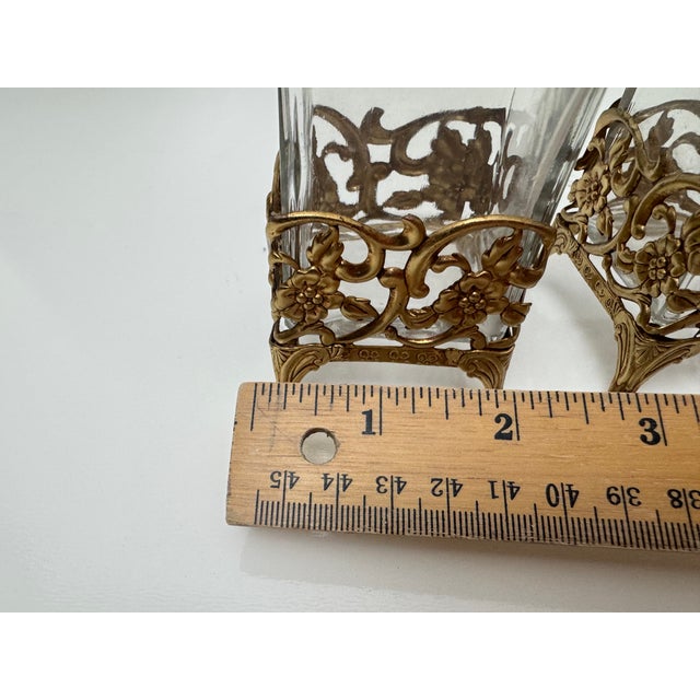 Mid-Century Modern Vintage Filigree Gold-Toned Hollywood Regency Perfume Bottles Vanity Set of Two For Sale - Image 3 of 4