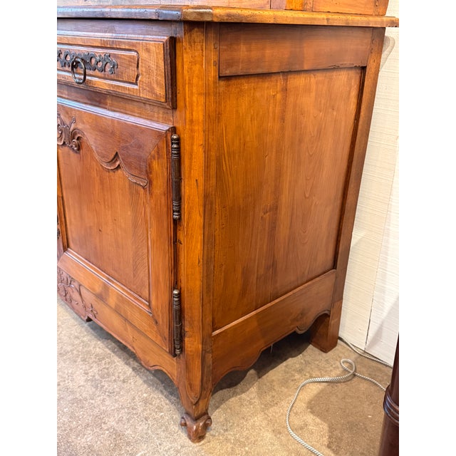 French Provincial Cabinet With Carved Detail For Sale - Image 17 of 17